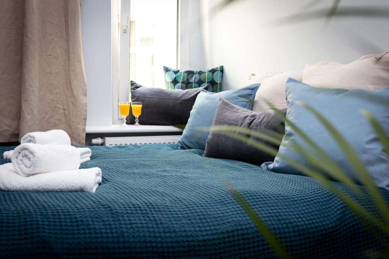 Barbacan Suites - Old Town Apartments - By Upstairs Cracovie Extérieur photo